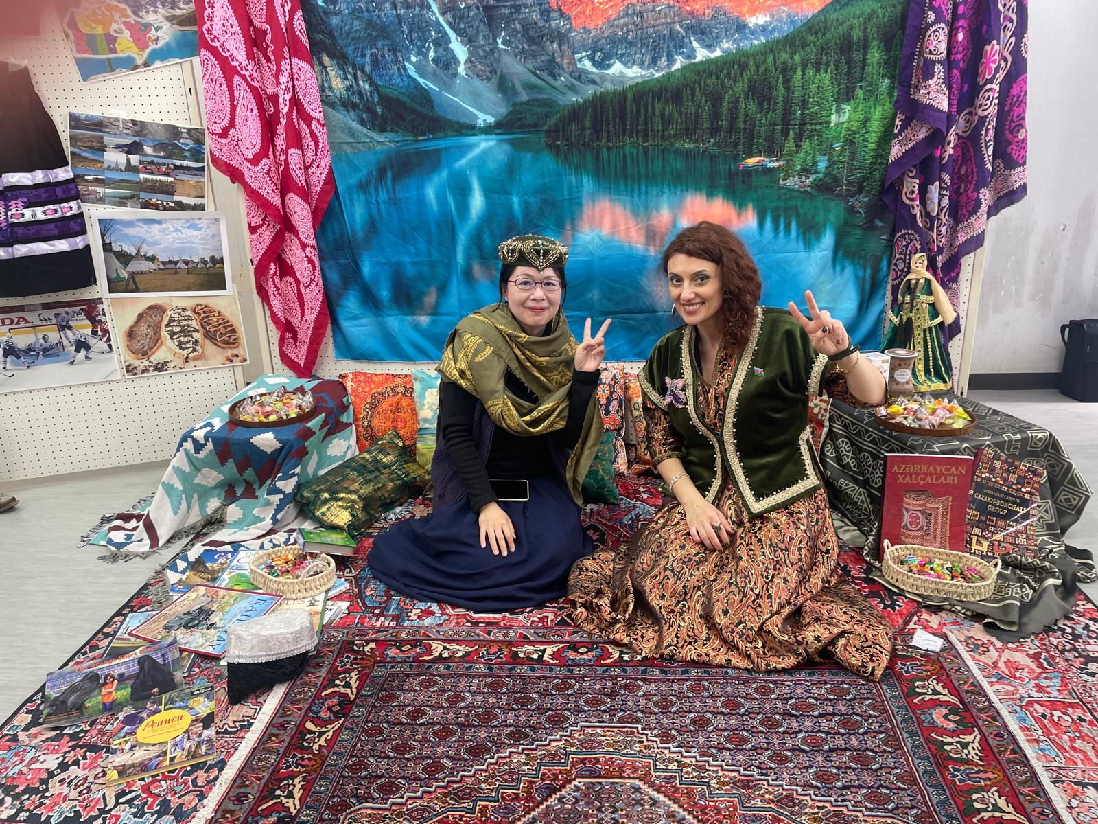 Yaponiyada festivalda Azərbaycan xalçaçılıq sənəti barədə məlumat verilib (FOTO)