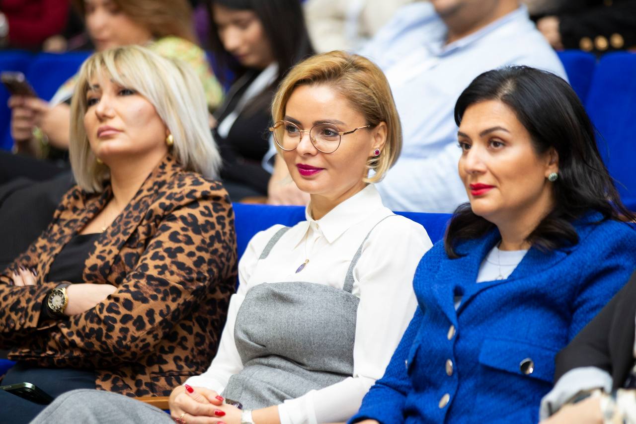Yelo Bank ilk yerli PR Forumuna dəstək oldu! (FOTO)
