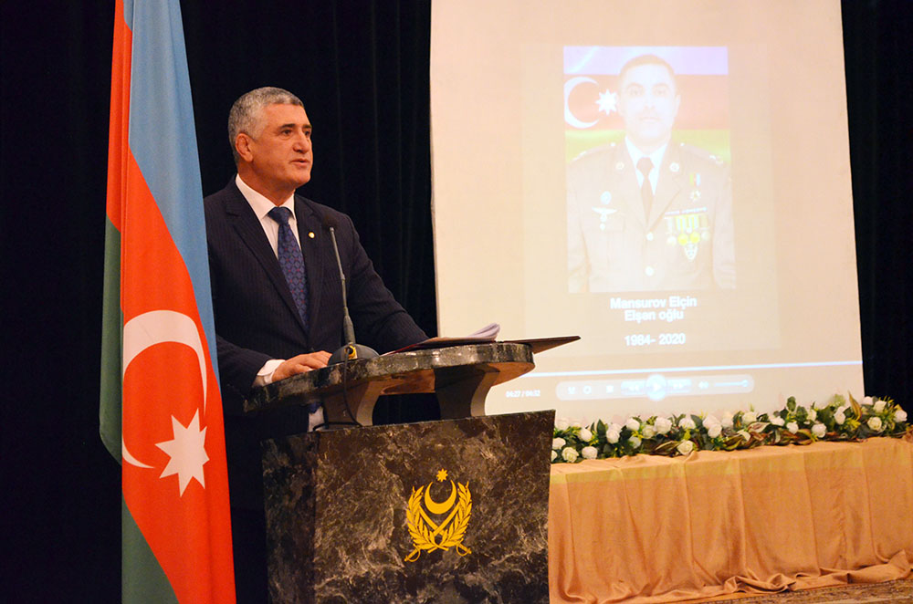 Vətən Müharibəsi Qəhrəmanı Elçin Mansurovun anım mərasimi keçirilib (FOTO)