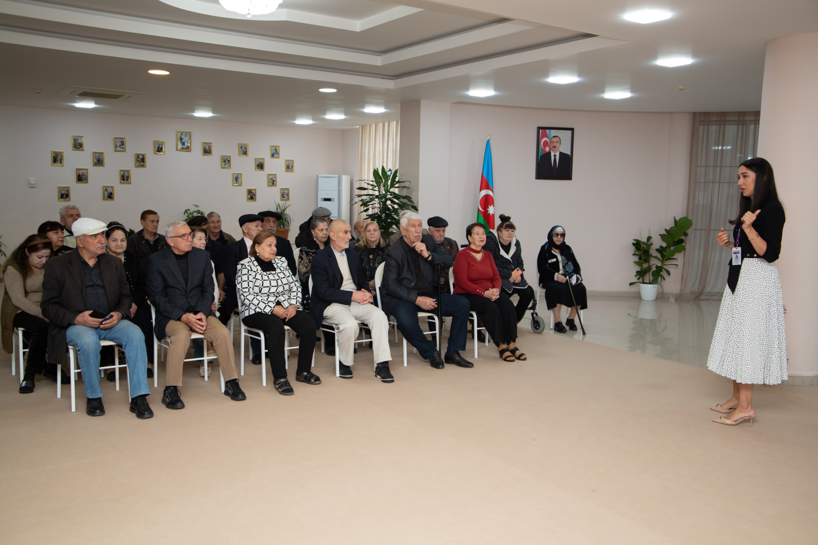 "Azercell" ahıllar üçün kibertəhlükəsizlik mövzusunda təlim keçdi (FOTO)