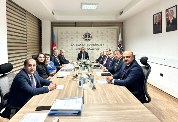 Vəkillər Kollegiyası Rəyasət Heyətinin növbəti iclası keçirilib