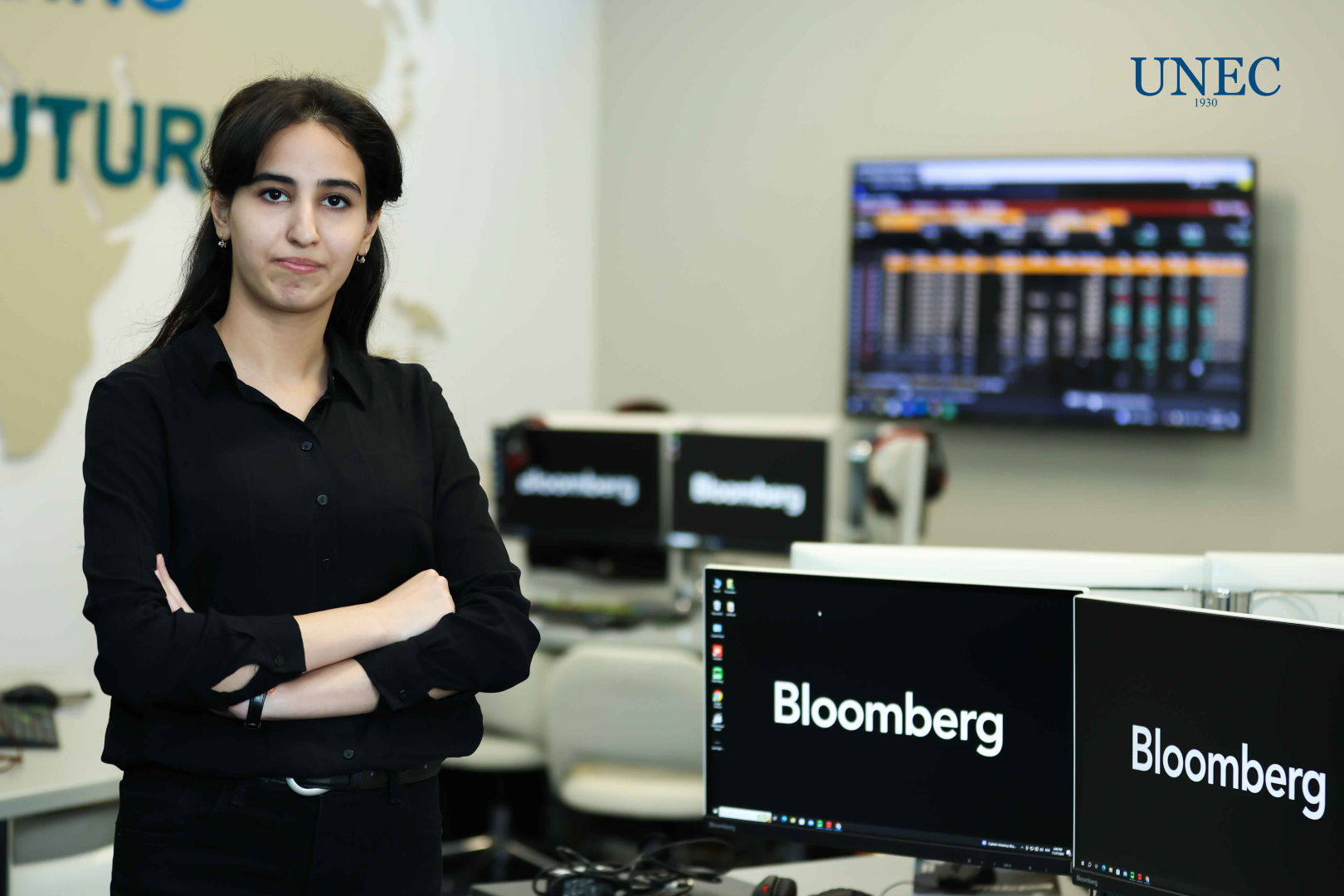 UNEC tələbələri Bloomberg Qlobal Ticarət Yarışında regionda 2-ci, dünyada 32-ci olublar (FOTO)