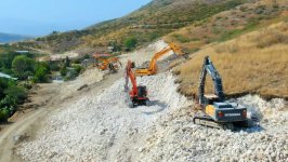 Ağdam-Əsgəran-Xocalı-Xankəndi yolunun yenidən qurulması sürətlə davam etdirilir (FOTO/VİDEO)