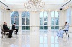 Prezident İlham Əliyev Mavritaniyanın Azərbaycanda yeni təyin olunmuş səfirinin etimadnaməsini qəbul edib (FOTO/VİDEO) (YENİLƏNİB)