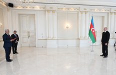Prezident İlham Əliyev Yəmənin Azərbaycanda yeni təyin olunmuş səfirinin etimadnaməsini qəbul edib (FOTO/VİDEO) (YENİLƏNİB)