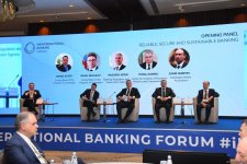 Bakıda Beynəlxalq Bankçılıq Forumunun birinci günü başa çatıb (FOTO) (ƏLAVƏ EDİLİB)