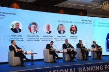 Bakıda Beynəlxalq Bankçılıq Forumunun birinci günü başa çatıb (FOTO) (ƏLAVƏ EDİLİB)