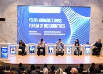 Şuşada "İƏT Ölkələri Gənclər Təşkilatları forumu"nun panel müzakirəsi keçirilib (FOTO)