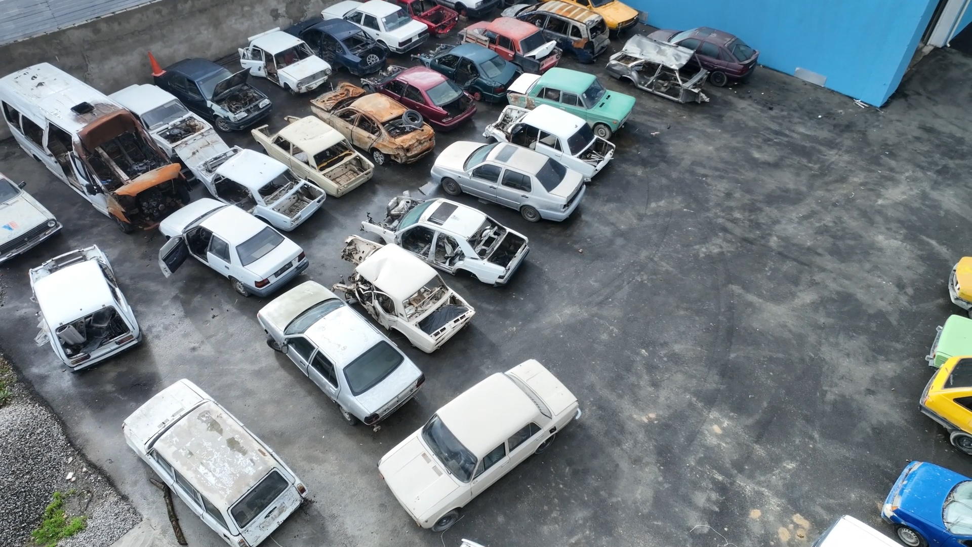 Nəqliyyat vasitələrinin utilizasiyası ilə bağlı elektron portal istifadəyə verildi (FOTO)