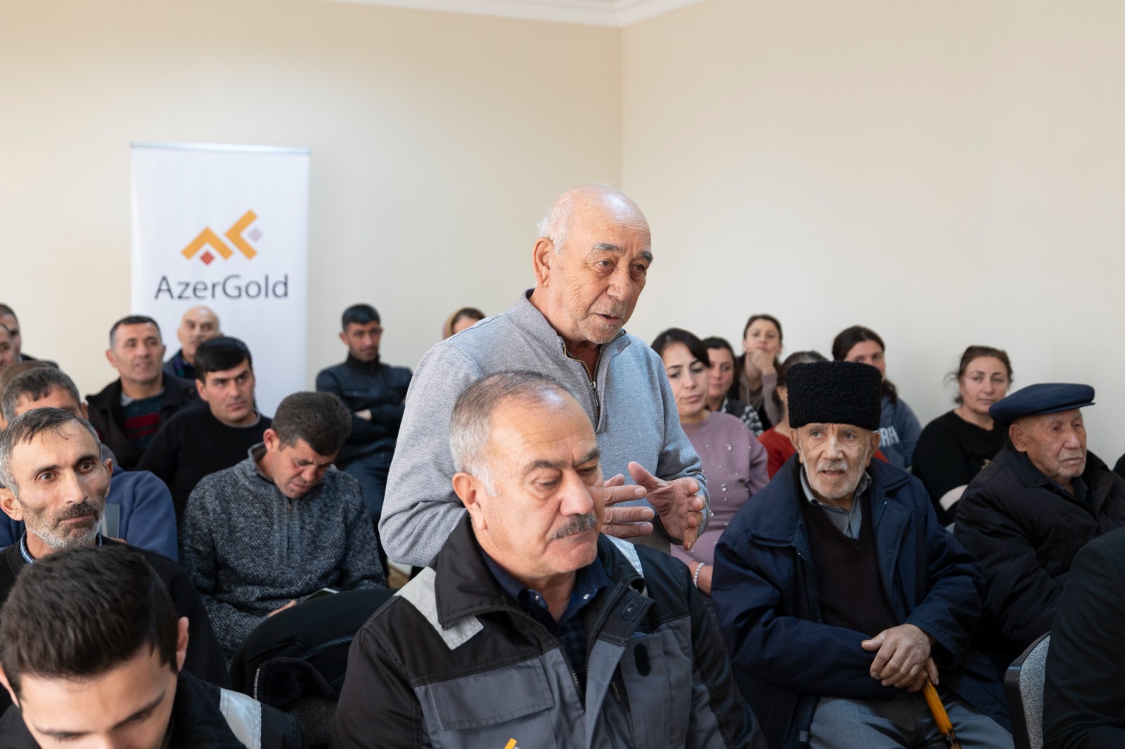 “AzerGold” QSC-nin KSM Komitəsinin sədri Naxçıvanda sakinlərlə görüşüb (FOTO)