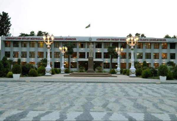 Ağcabədinin Hindarx qəsəbəsi və Bayraq meydanında abadlıq işlərinə ayrılan məbləğ məlum olub