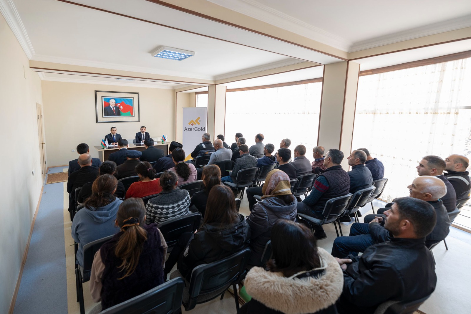 “AzerGold” QSC-nin KSM Komitəsinin sədri Naxçıvanda sakinlərlə görüşüb (FOTO)