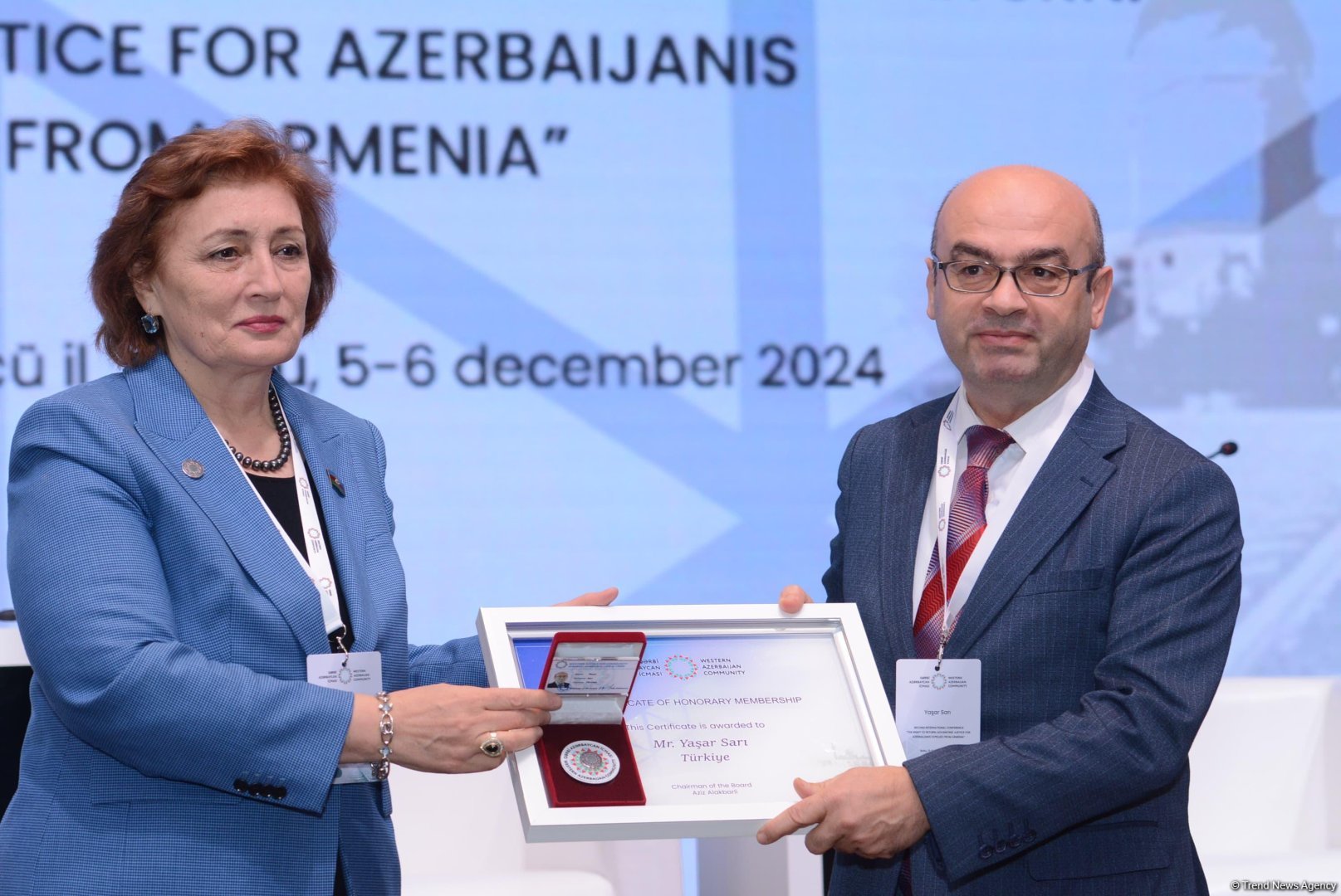 Qərbi Azərbaycan İcmasının fəxri üzvlük sertifikatları təqdim edilib (FOTO)