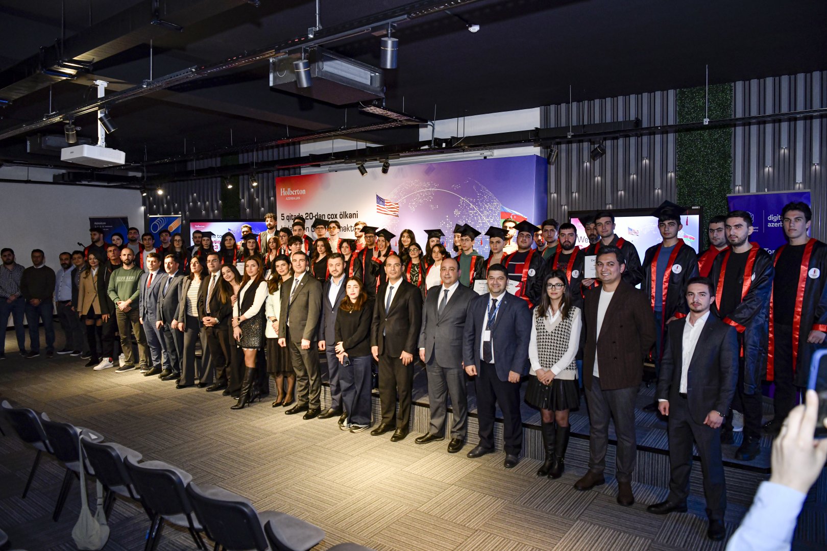 “PAŞA Holding”in dəstək göstərdiyi "Holberton School Azerbaijan” məktəbinin ikinci məzun günü baş tutub (FOTO)