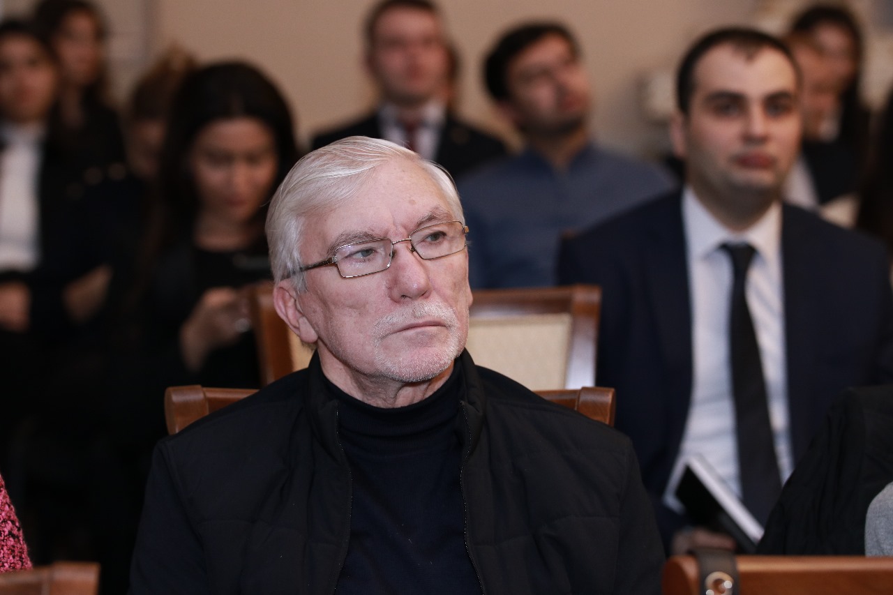 Azərbaycan tarixinə dair qısametrajlı filmlərin təqdimatı keçirilib (FOTO)