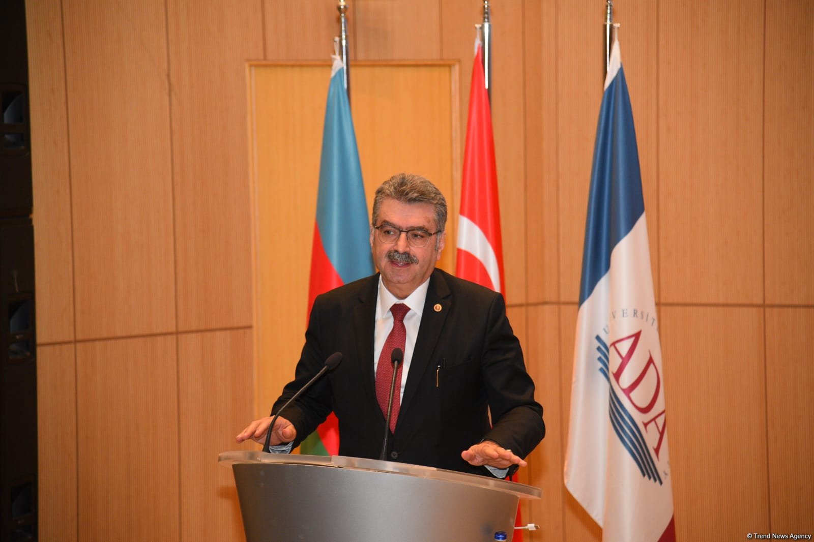 ADA Universitetində dəyirmi masa çərçivəsində “Parlamentlərin İctimai Diplomatiyada rolu” adlı panel müzakirəsi keçirilib (FOTO)