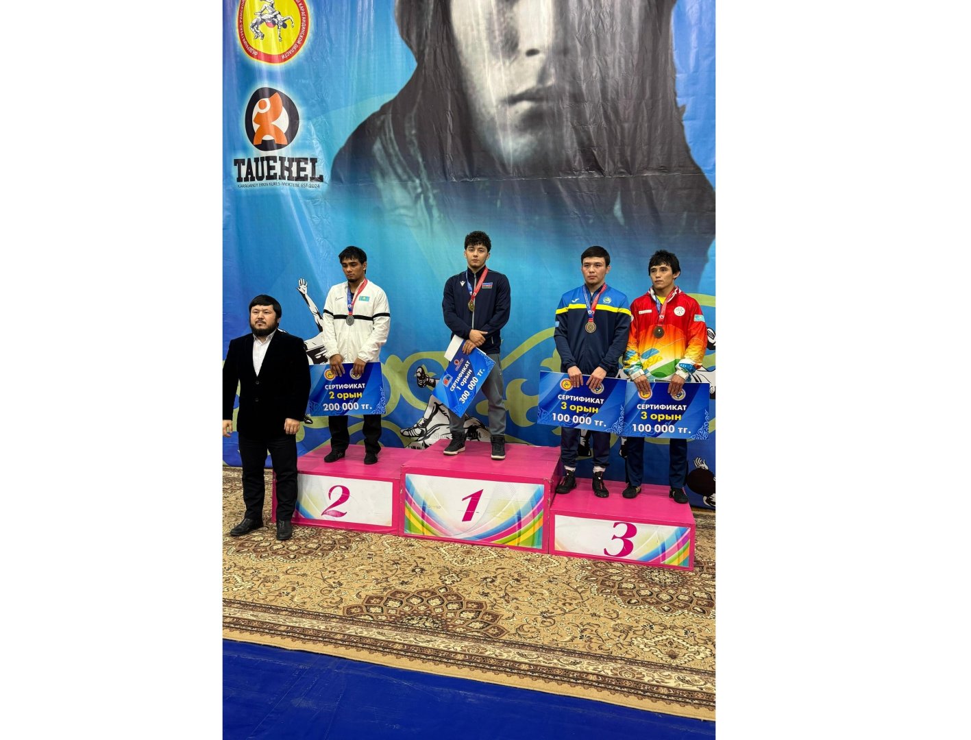 Güləşçilərimiz Qazaxıstanda keçirilən yarışda iki qızıl medal qazanıblar (FOTO)