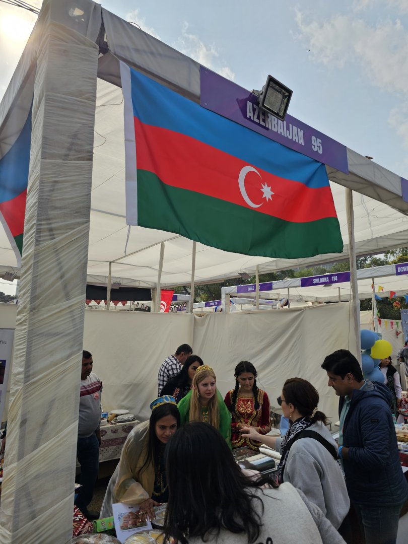 Azərbaycan Nyu Dehlidə təşkil olunan diplomatik xeyriyyə yarmarkasında təmsil olunub (FOTO)