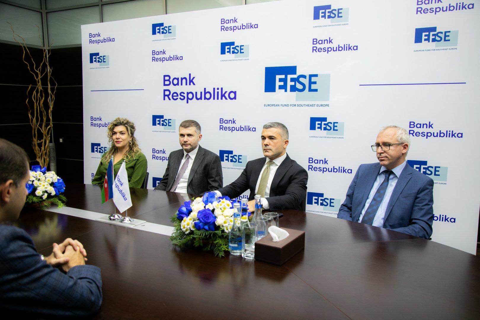 Bank Respublika və EFSE sahibkarlığın dəstəklənməsi üçün irihəcmli kredit sazişi bağladı (FOTO)