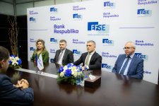 Bank Respublika və EFSE sahibkarlığın dəstəklənməsi üçün irihəcmli kredit sazişi bağladı (FOTO)