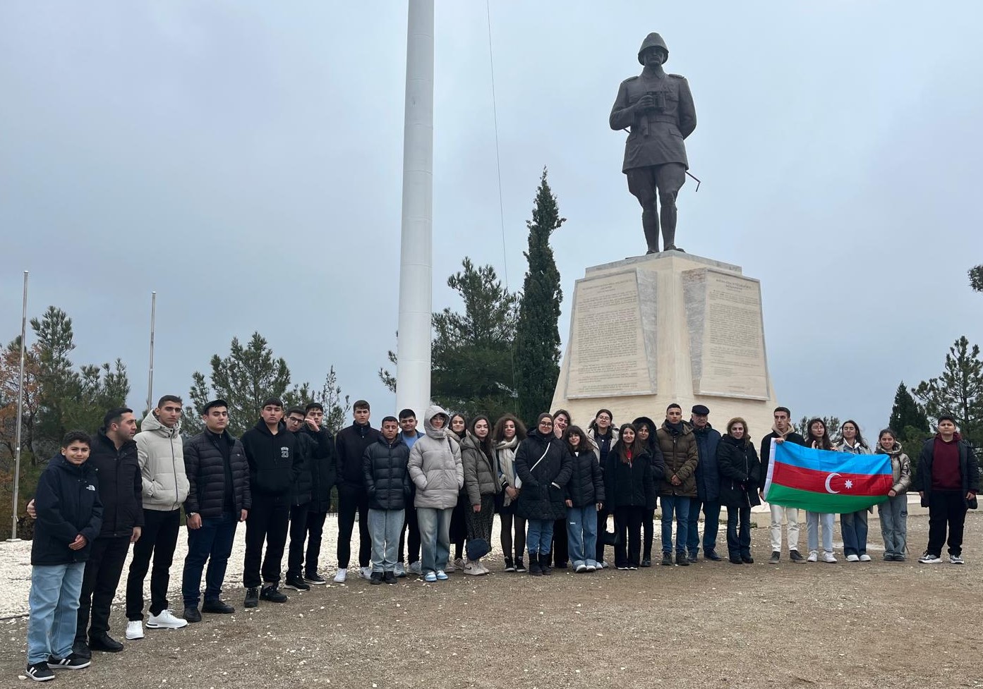 Azərbaycan və Türkiyə məktəbliləri Çanaqqalaya səfər edib