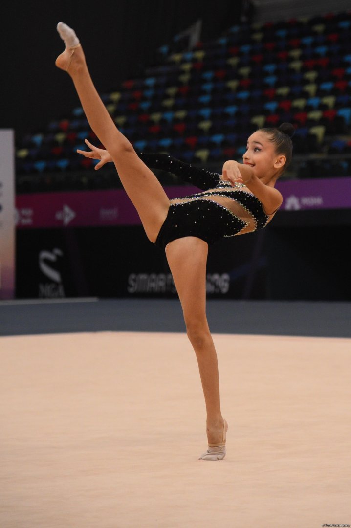 Bədii Gimnastika üzrə 29-cu Bakı çempionatı ve birinciliyi başladı (FOTO)