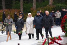 “Alyans” Azərbaycan Xüsusi Xidmət Orqanları Veteranlarının İctimai Birliyinin üzvləri ulu öndər Heydər Əliyevin məzarını ziyarət ediblər (FOTO)