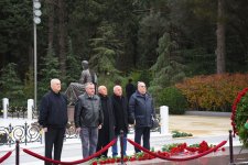 “Alyans” Azərbaycan Xüsusi Xidmət Orqanları Veteranlarının İctimai Birliyinin üzvləri ulu öndər Heydər Əliyevin məzarını ziyarət ediblər (FOTO)