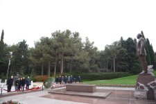 “Alyans” Azərbaycan Xüsusi Xidmət Orqanları Veteranlarının İctimai Birliyinin üzvləri ulu öndər Heydər Əliyevin məzarını ziyarət ediblər (FOTO)