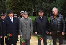 “Alyans” Azərbaycan Xüsusi Xidmət Orqanları Veteranlarının İctimai Birliyinin üzvləri ulu öndər Heydər Əliyevin məzarını ziyarət ediblər (FOTO)