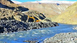 Quba-Xınalıq yolunda yeni körpünün inşası davam etdirilir (FOTO)