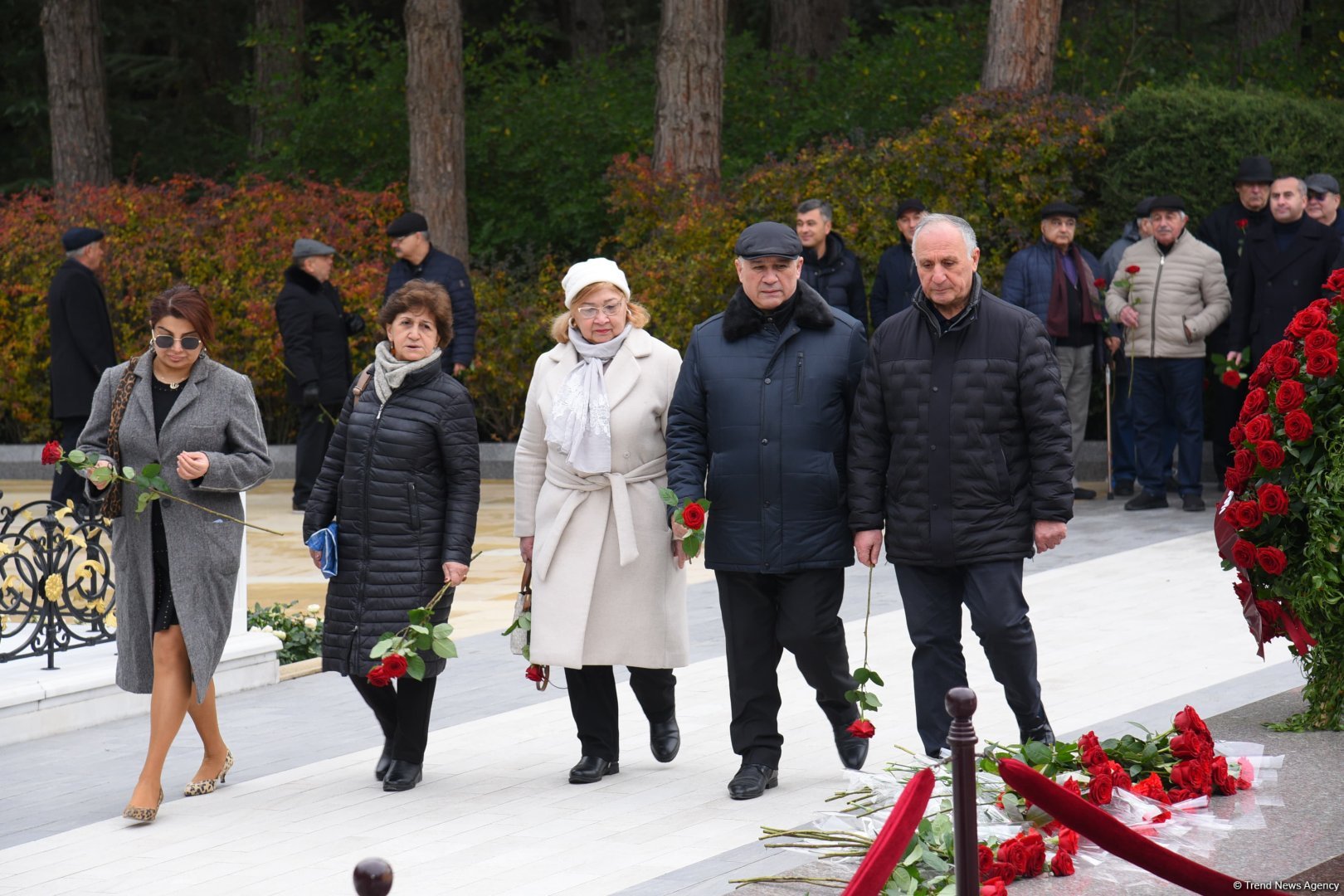 “Alyans” Azərbaycan Xüsusi Xidmət Orqanları Veteranlarının İctimai Birliyinin üzvləri ulu öndər Heydər Əliyevin məzarını ziyarət ediblər (FOTO)