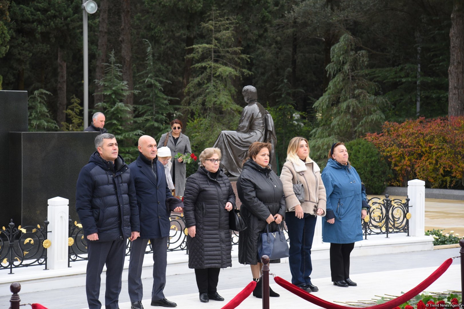 “Alyans” Azərbaycan Xüsusi Xidmət Orqanları Veteranlarının İctimai Birliyinin üzvləri ulu öndər Heydər Əliyevin məzarını ziyarət ediblər (FOTO)