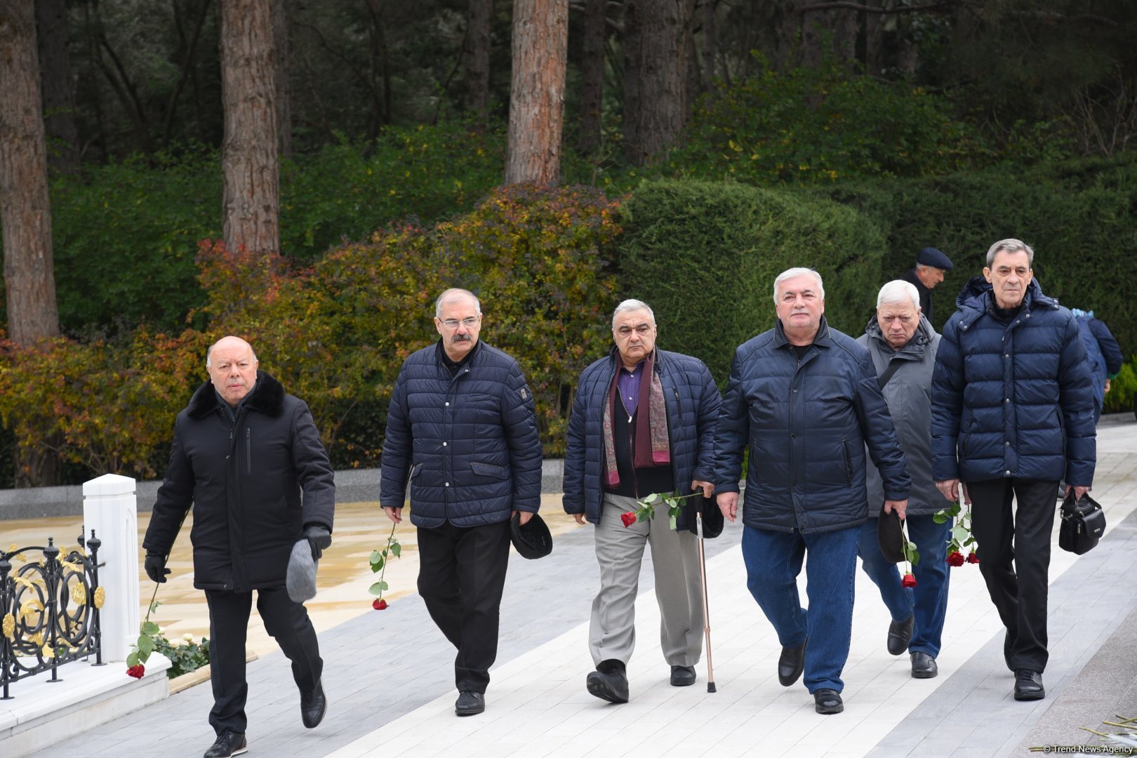 “Alyans” Azərbaycan Xüsusi Xidmət Orqanları Veteranlarının İctimai Birliyinin üzvləri ulu öndər Heydər Əliyevin məzarını ziyarət ediblər (FOTO)