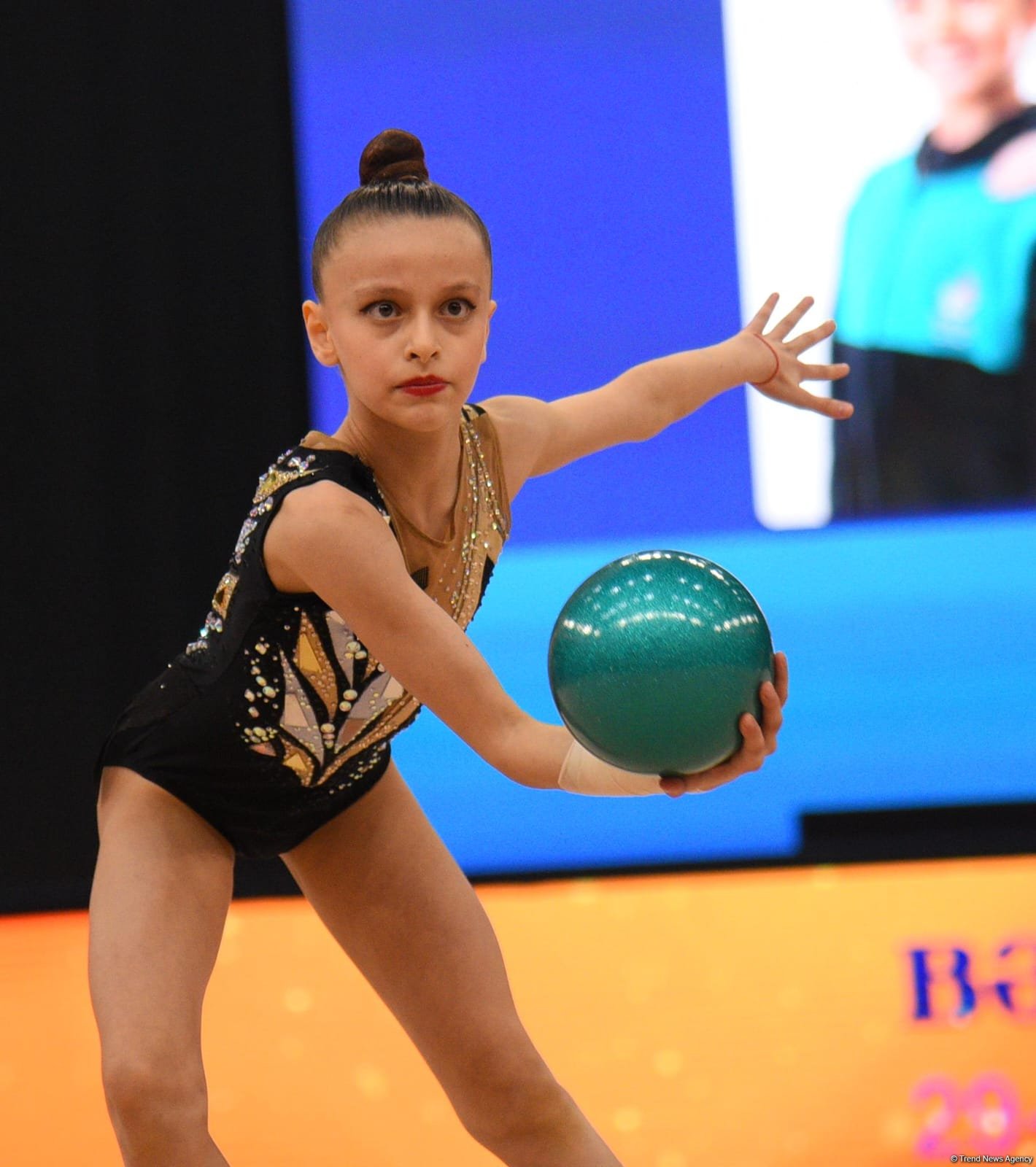Bədii Gimnastika üzrə 29-cu Bakı çempionatı ve birinciliyi davam edir (FOTO)