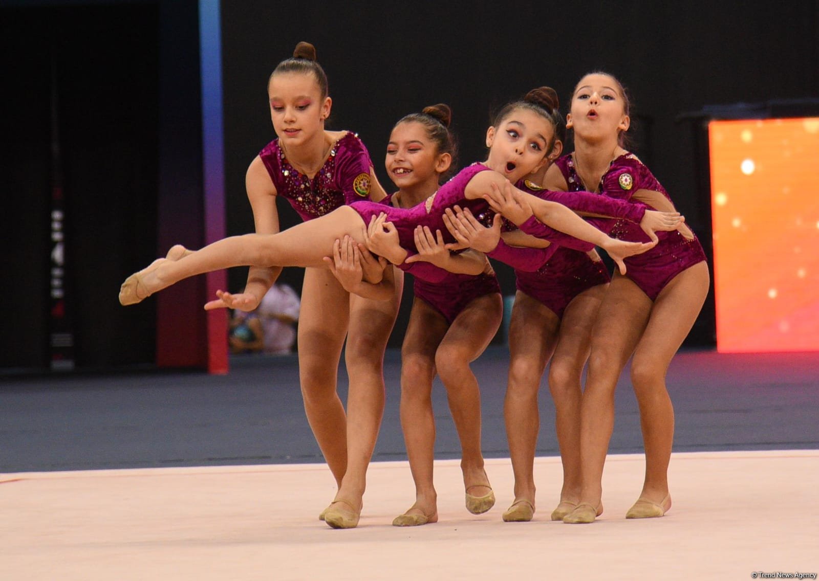 Bədii Gimnastika üzrə 29-cu Bakı çempionatı ve birinciliyi davam edir (FOTO)
