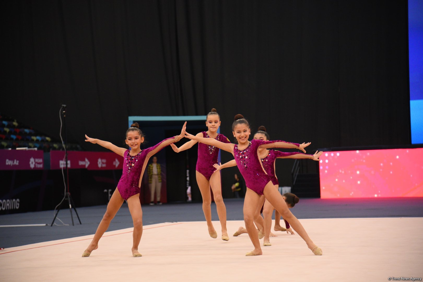 Bədii Gimnastika üzrə 29-cu Bakı çempionatı ve birinciliyi davam edir (FOTO)
