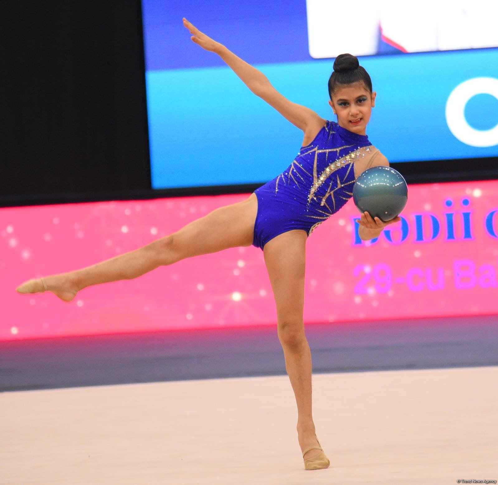 Bədii Gimnastika üzrə 29-cu Bakı çempionatı ve birinciliyi davam edir (FOTO)