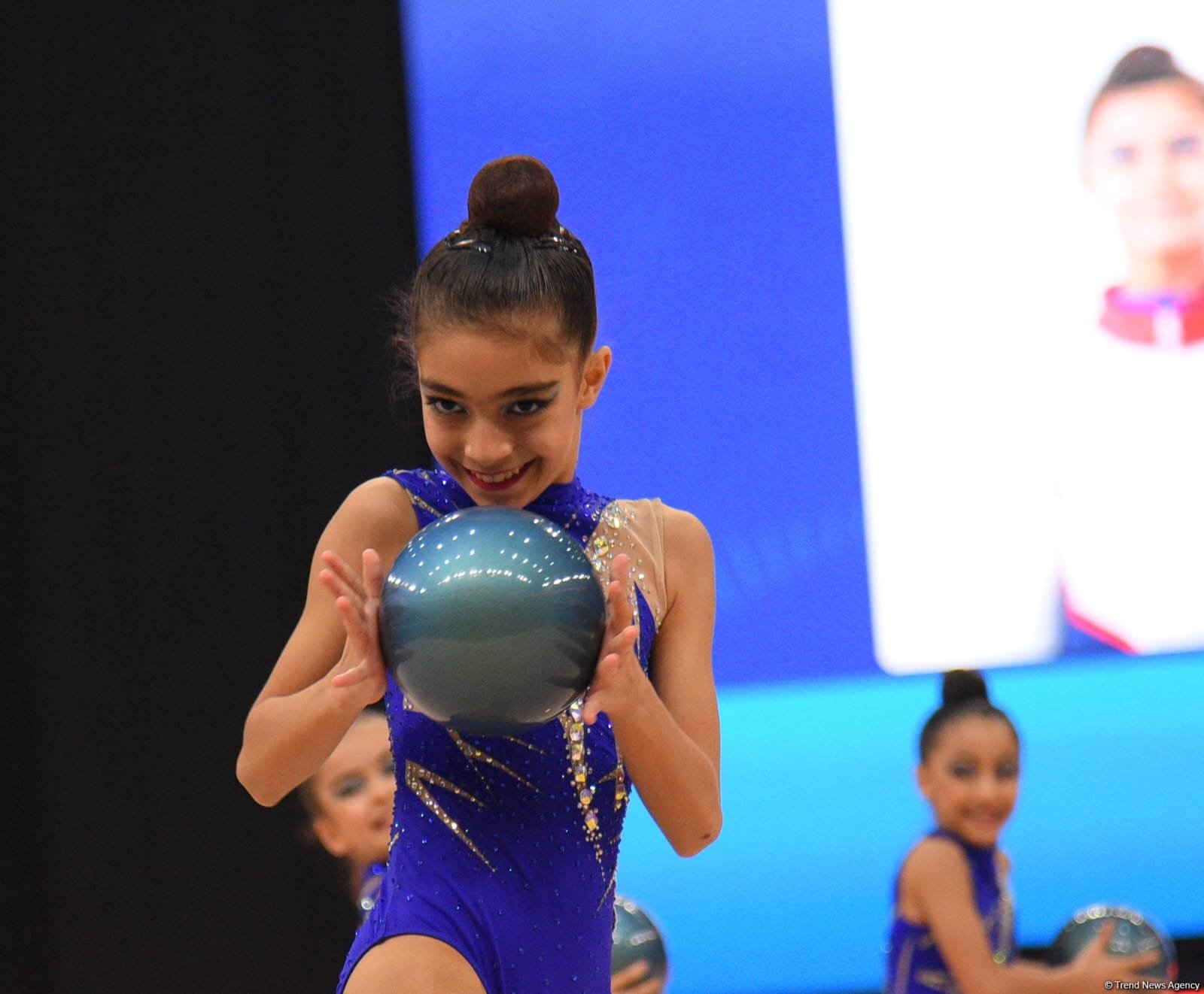 Bədii Gimnastika üzrə 29-cu Bakı çempionatı ve birinciliyi davam edir (FOTO)