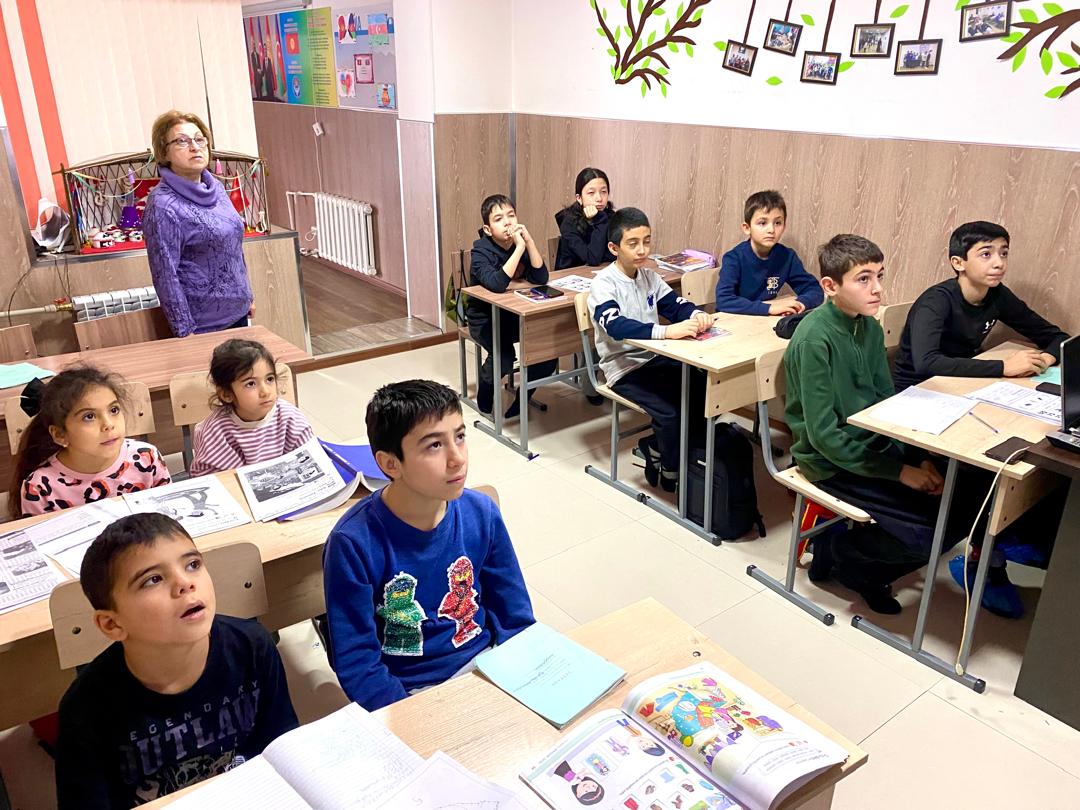 Bişkekdə Ulu Öndər Heydər Əliyevin xatirəsi yad edilib (FOTO)
