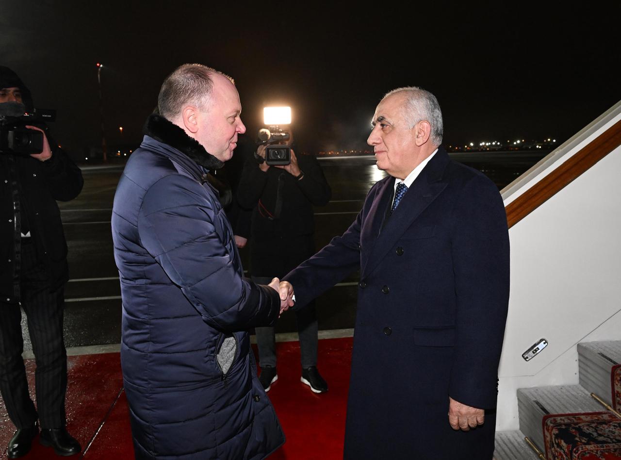 Əli Əsədov Moskvaya işgüzar səfərə gedib (FOTO)
