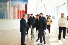 Messi və komanda yoldaşları Heydər Əliyev Mərkəzində! (FOTO)
