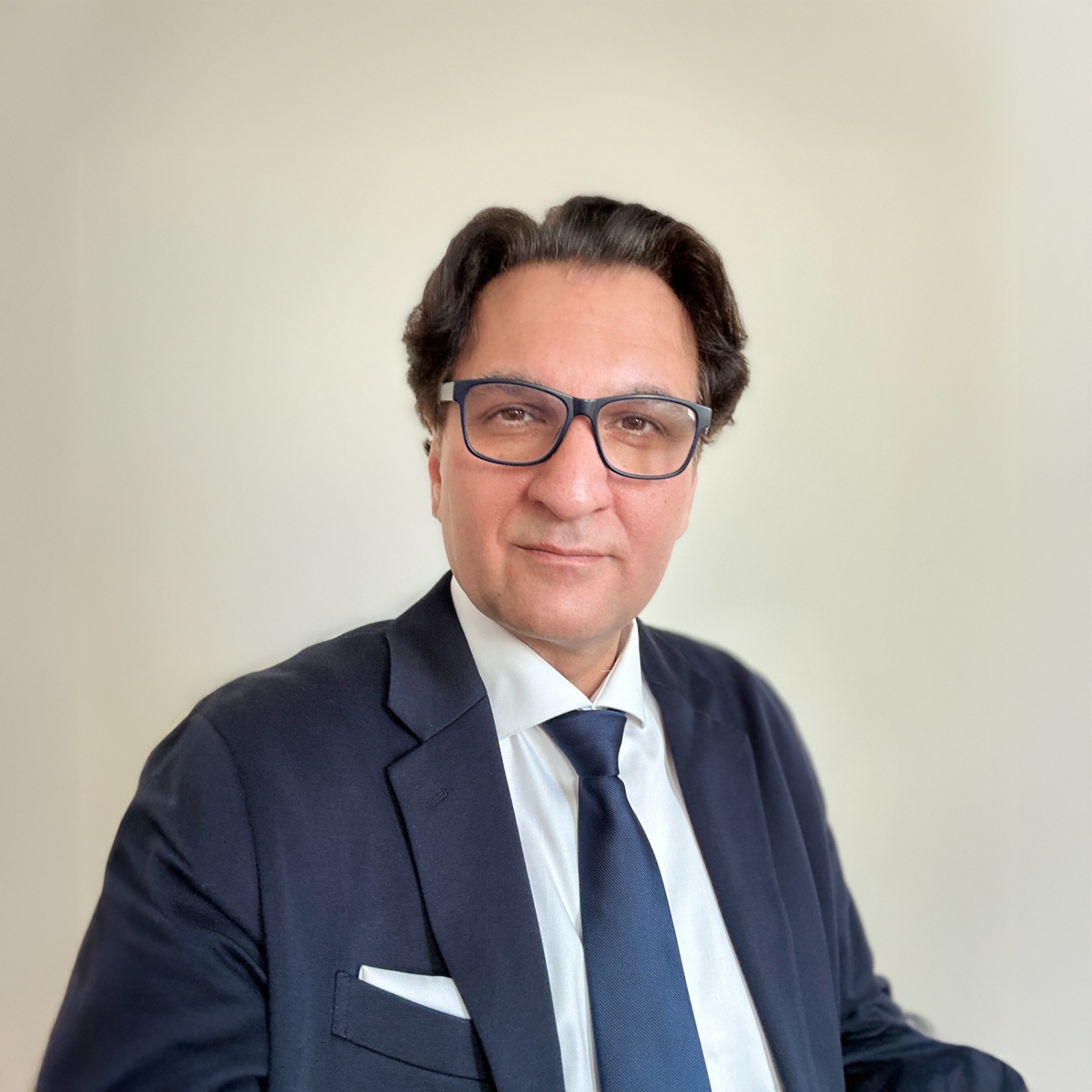 CFI Azərbaycanda CFI Financial Investment Company-nin təqdimatını və İlqar Rüstəmbəylinin rəhbərliyə təyin olunmasını elan edir (FOTO)