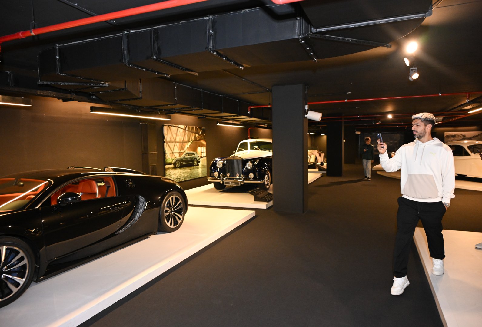 Messi və komanda yoldaşları Heydər Əliyev Mərkəzində! (FOTO)