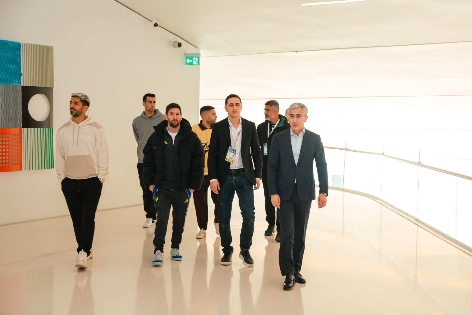 Messi və komanda yoldaşları Heydər Əliyev Mərkəzində! (FOTO)