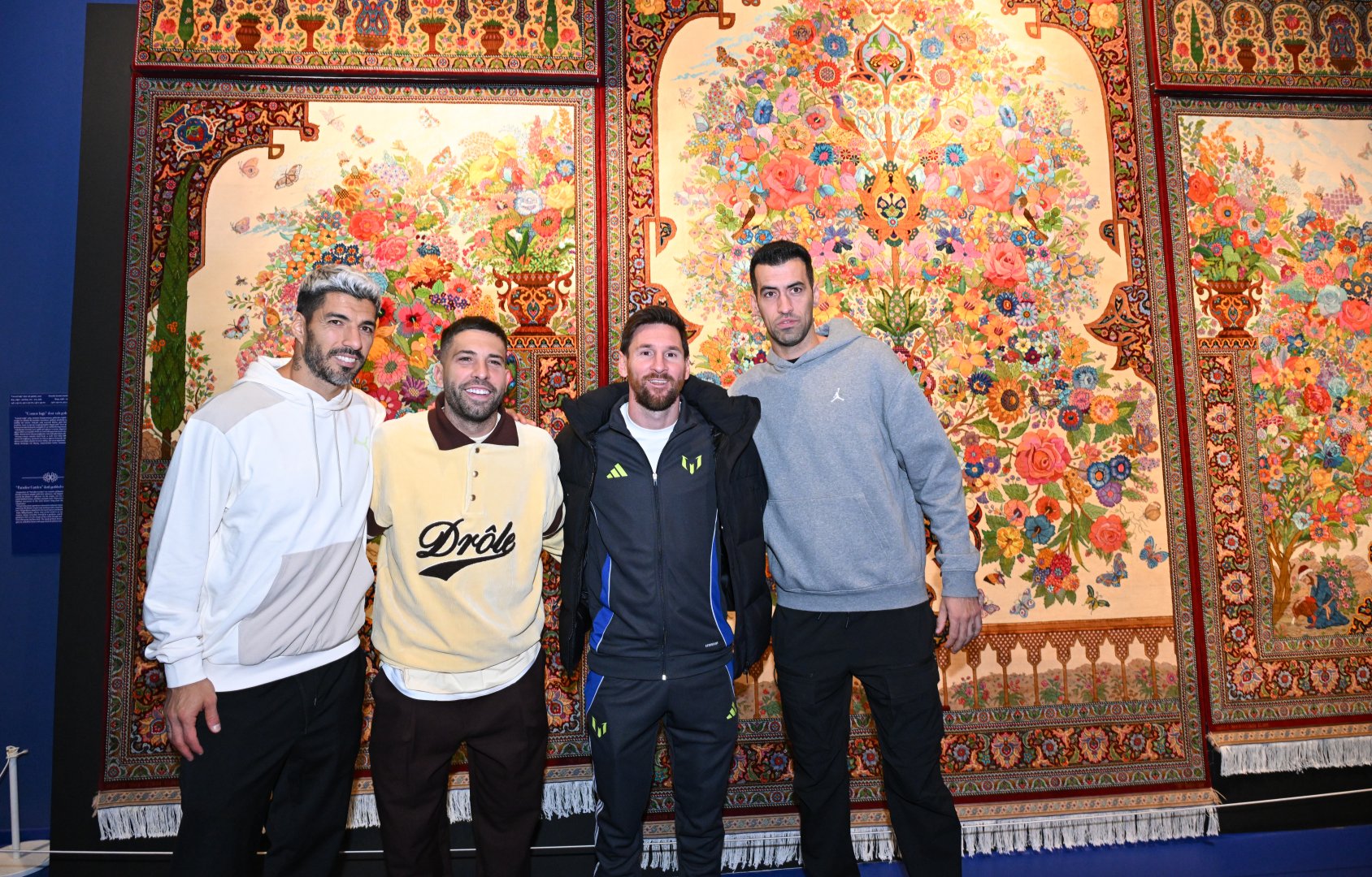 Messi və komanda yoldaşları Heydər Əliyev Mərkəzində! (FOTO)