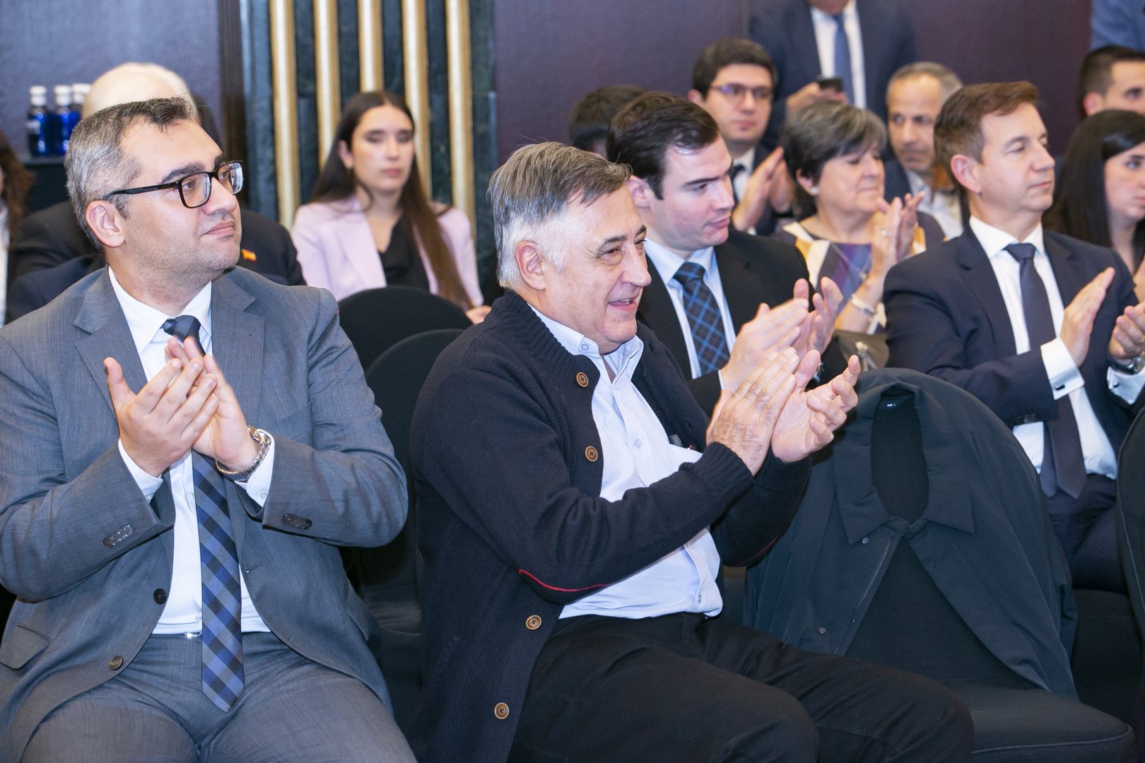 Madriddə tanınmış jurnalist-fotoqraf Gervasio Sançezin Azərbaycanın mina problemindən bəhs edən jurnalının təqdimatı keçirilib (FOTO)