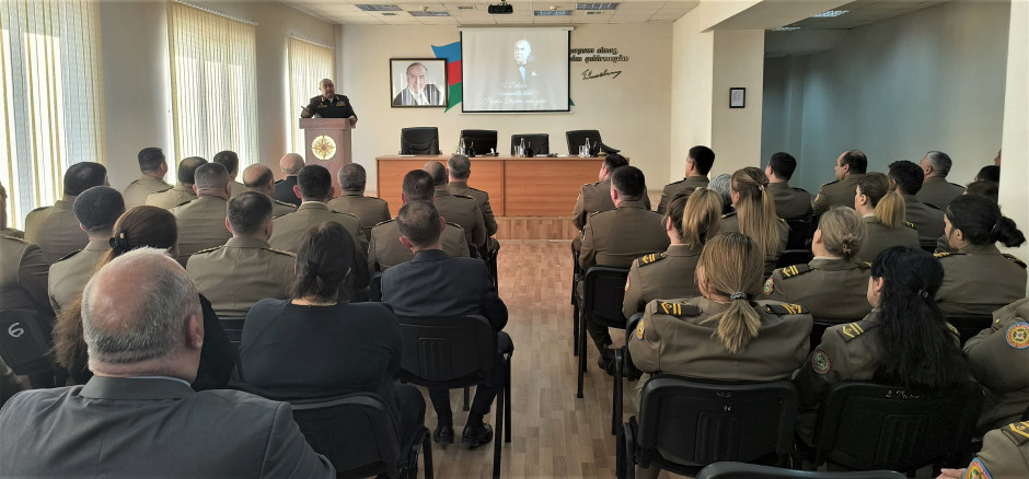 FHN-in qurumlarında və regional mərkəzlərində Ümummilli Lider Heydər Əliyevin anım günü ilə əlaqədar tədbirlər keçirilib (FOTO)