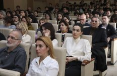 AzMİU-da Ulu Öndər Heydər Əliyevin anım tədbiri keçirilib (FOTO)