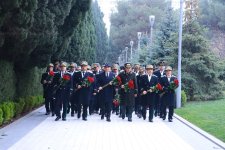 Prokurorluq əməkdaşları anım günü ilə bağlı Fəxri Xiyabanı ziyarət edib (FOTO)